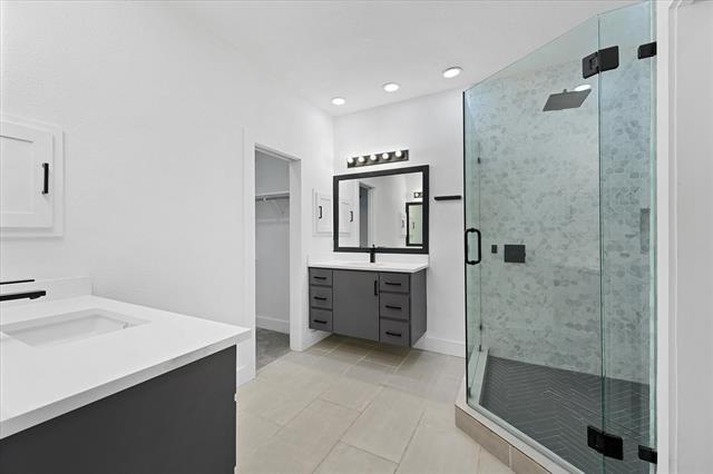 Building Photo - 8405 Greenspoint Dr