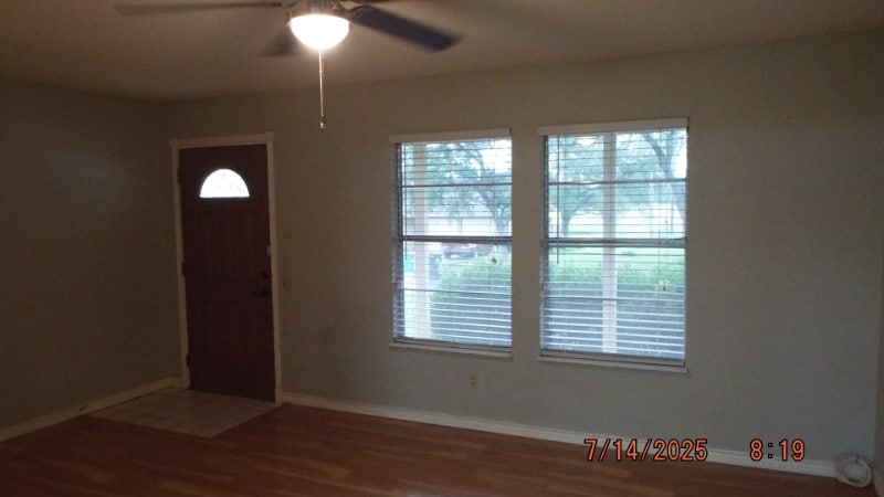 Building Photo - 126 Hillcrest Dr