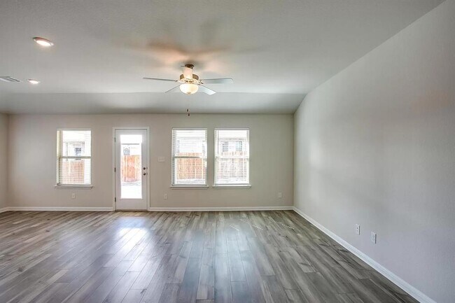 Building Photo - 6713 Coalinga Ln