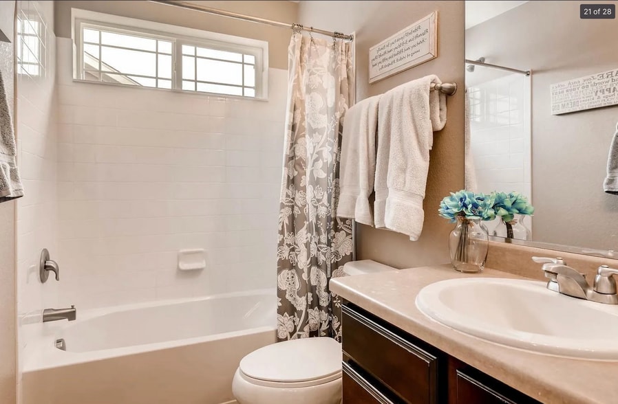 Building Photo - 12932 Norway Maple St