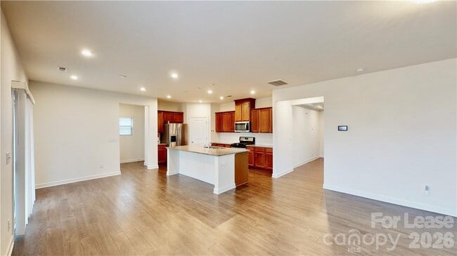 Building Photo - 4500 Collingham Dr