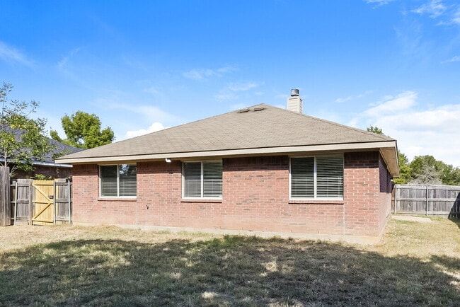 Building Photo - 2612 Pearl