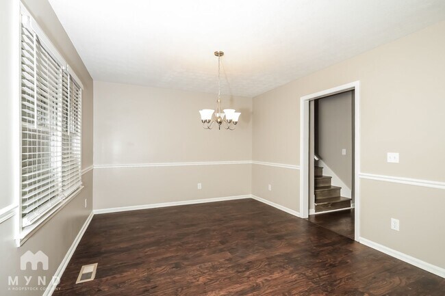 Building Photo - 1359 Lakeview Pkwy