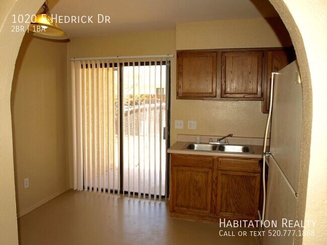 Building Photo - August Pre-Lease!! 2Bed/1Bath Hedrick Acre...