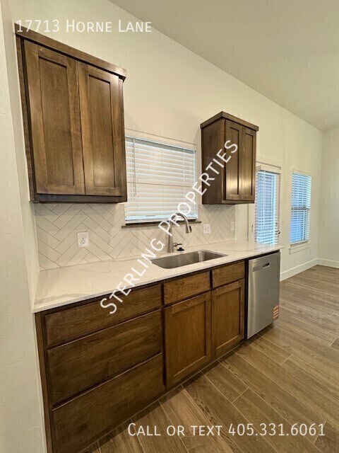 Building Photo - 17713 Horne Ln