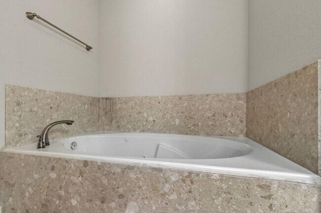 Building Photo - Beautiful Two-Story House.