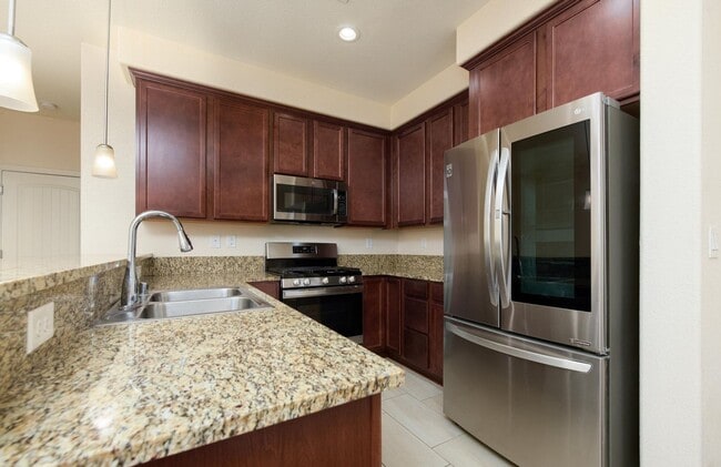 Building Photo - Condo For Lease in Carson City