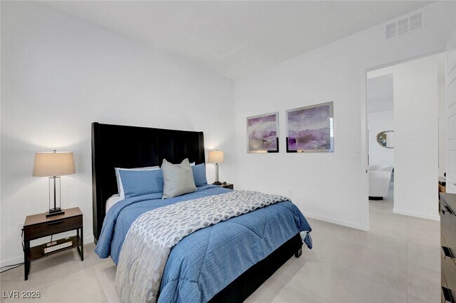 Building Photo - 10851 Mila Lndg Ave