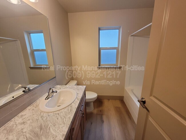 Building Photo - 10509 Silverbright Dr