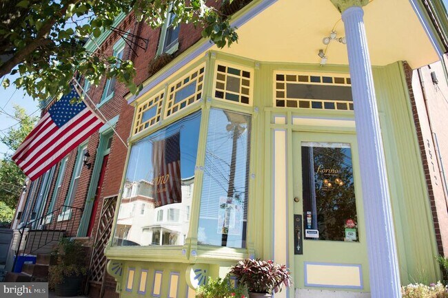Building Photo - 3205 N 35th St