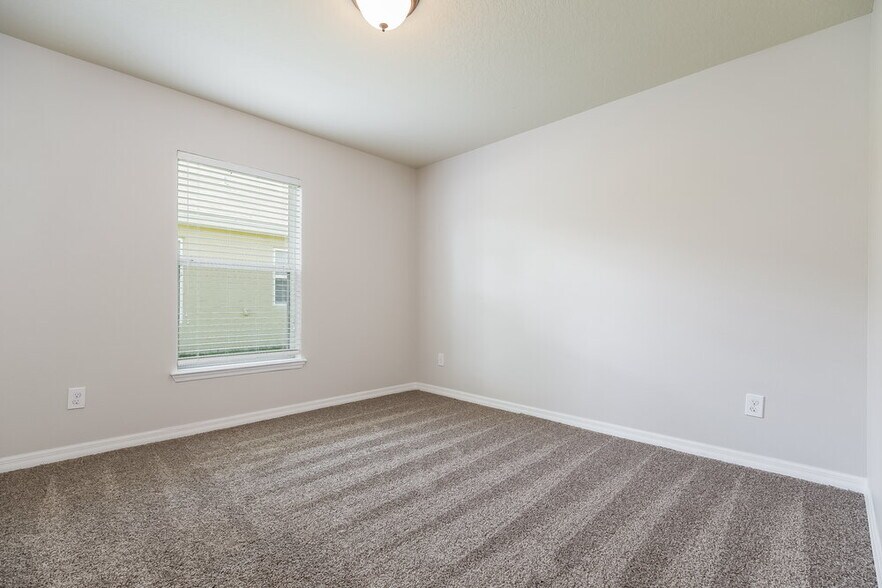 Building Photo - 907 Muirwood Way