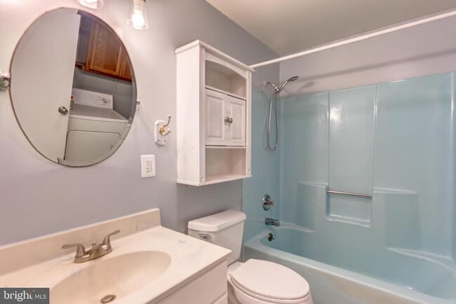 Building Photo - 12121 Catalina Dr