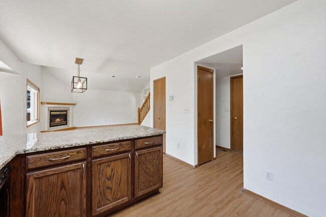 Building Photo - 2456 Mary Beth Ct