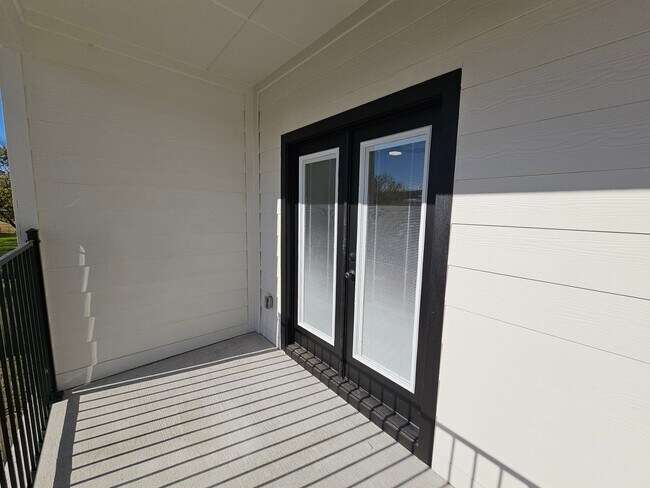 Building Photo - BRAND NEW BUILD!!