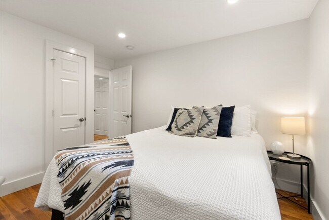 Building Photo - 177 Faneuil St