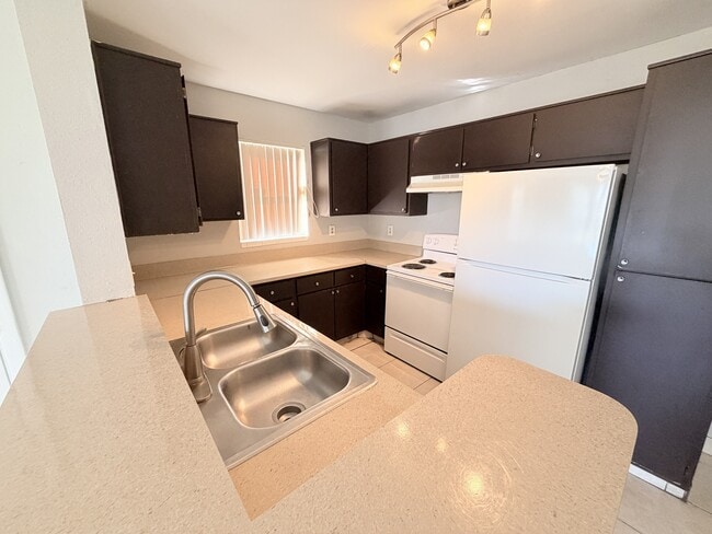 Building Photo - 4005 NW 87th Ave