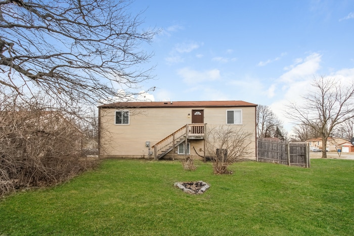 Building Photo - 9423 Big Ben Cir