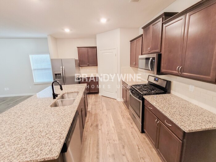 Building Photo - 94 Vivian Way