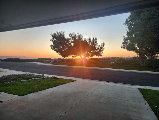 Building Photo - Elevated Living with Sunset Views