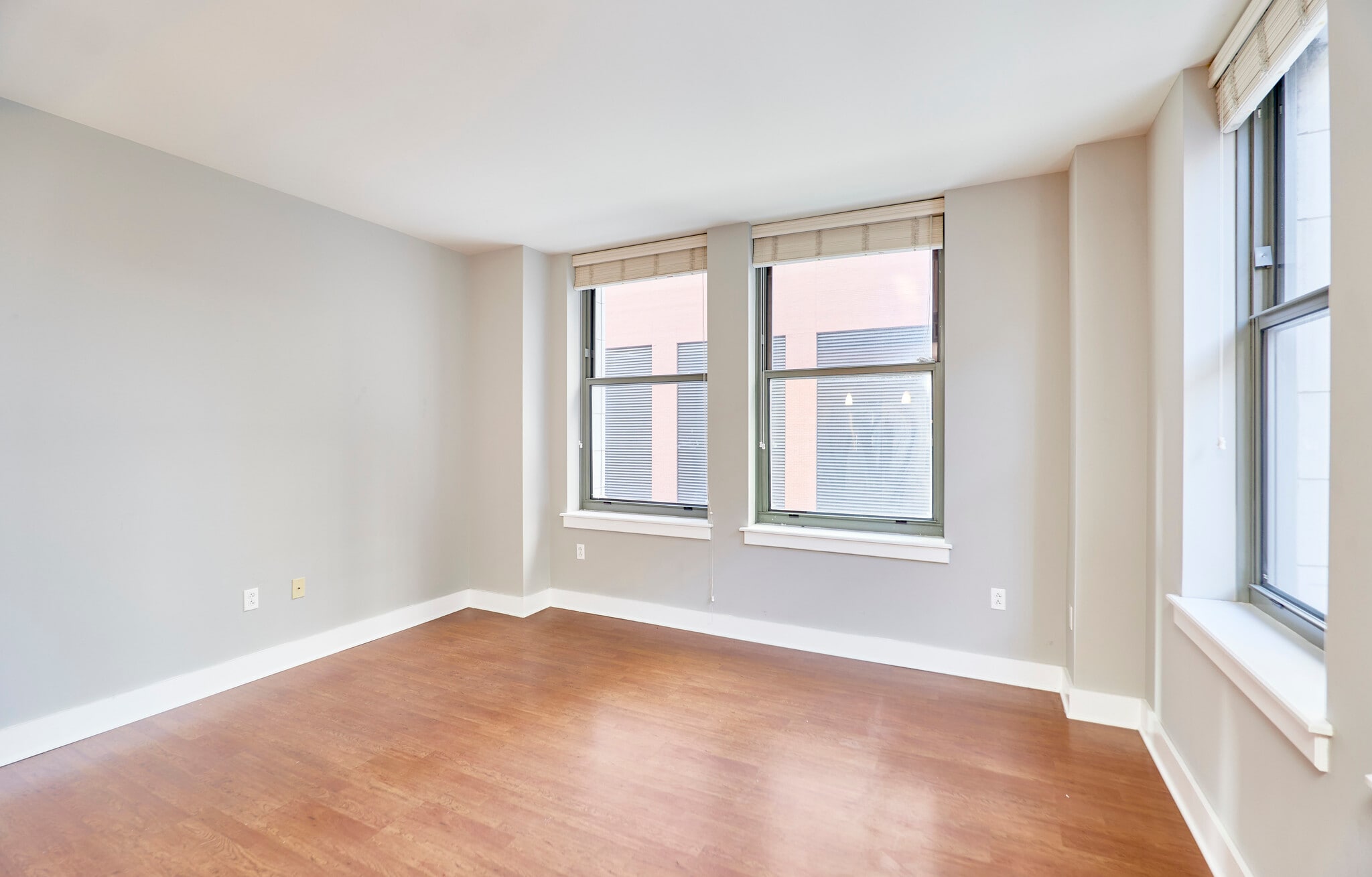 Living Room - 314 N Broadway