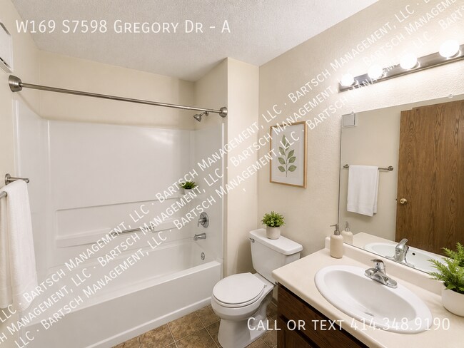 Building Photo - W169S7598-S7598 Gregory Dr