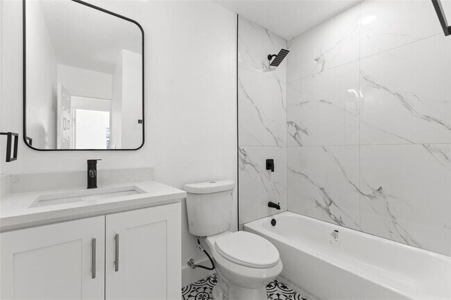 Building Photo - 4504 S 26th Ave