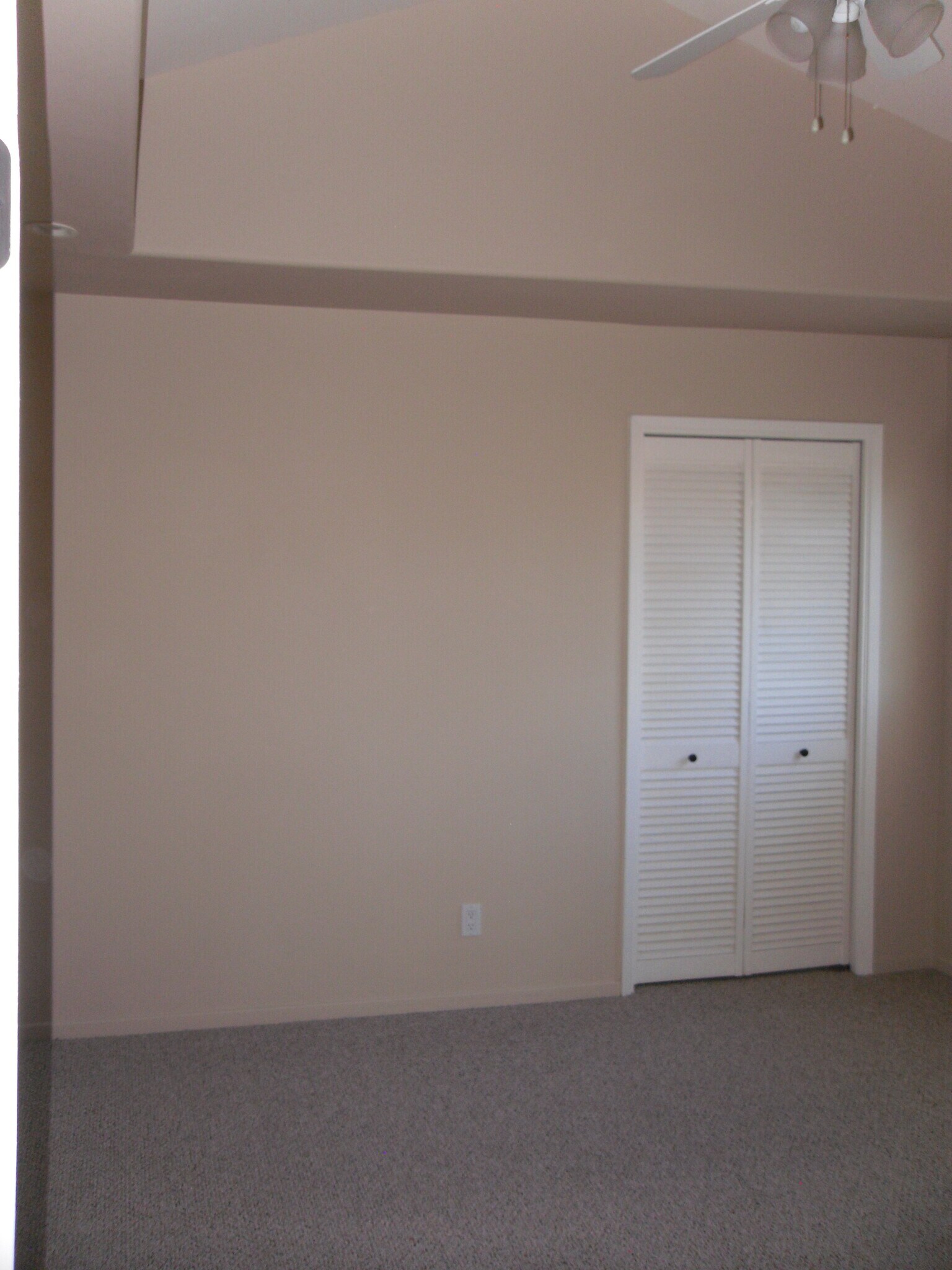bedroom closet - 7304 Forbes Ave