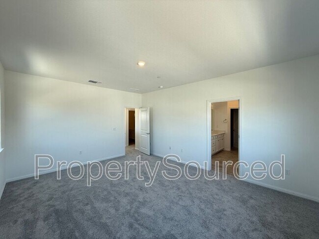 Building Photo - 1567 Halo Ave