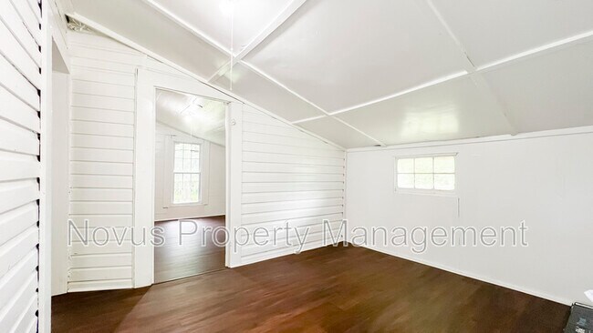 Building Photo - 135 W Atlanta St