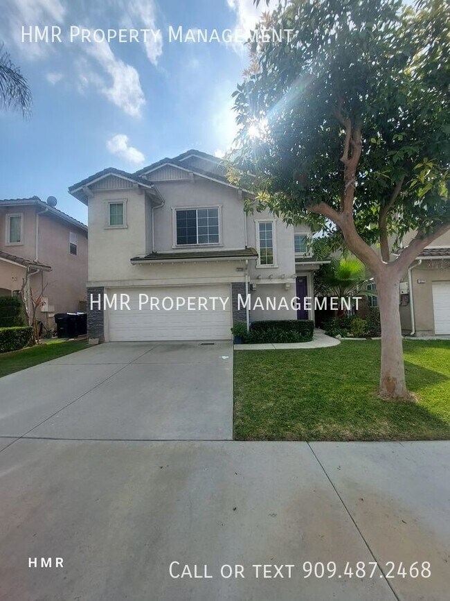 Building Photo - Tranquil Oasis: 4 Bedroom 3 Bath Two-Story