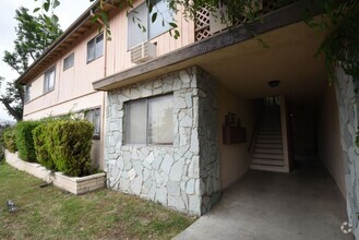 Building Photo - 6245 Cahuenga Blvd