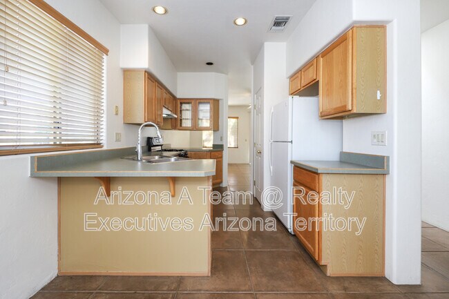 Building Photo - 3760 N Bay Horse Loop