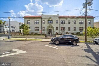 Building Photo - Spacious Two Bedroom Near Trinity University/ Bloomingdale- Great Location