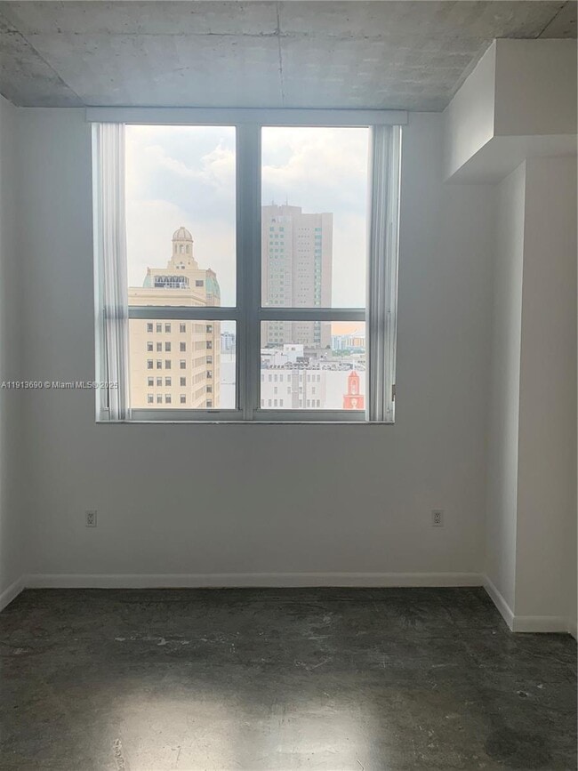 Building Photo - 133 NE 2nd Ave