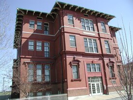 Building Photo - 4528 Nebraska