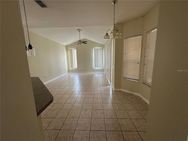 Building Photo - 2988 Howland Blvd