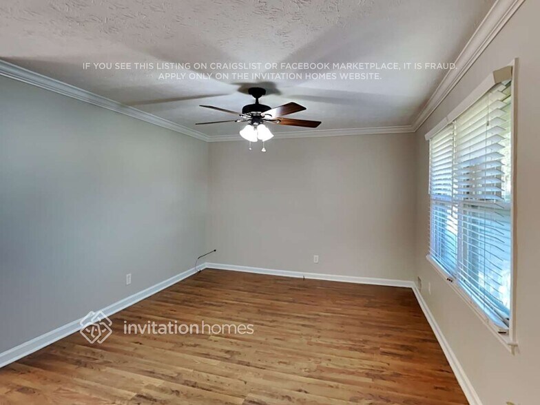 Building Photo - 4189 Terrace Dr