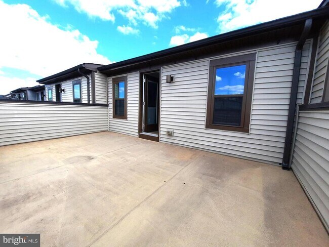 Building Photo - 22326 Tees Ter