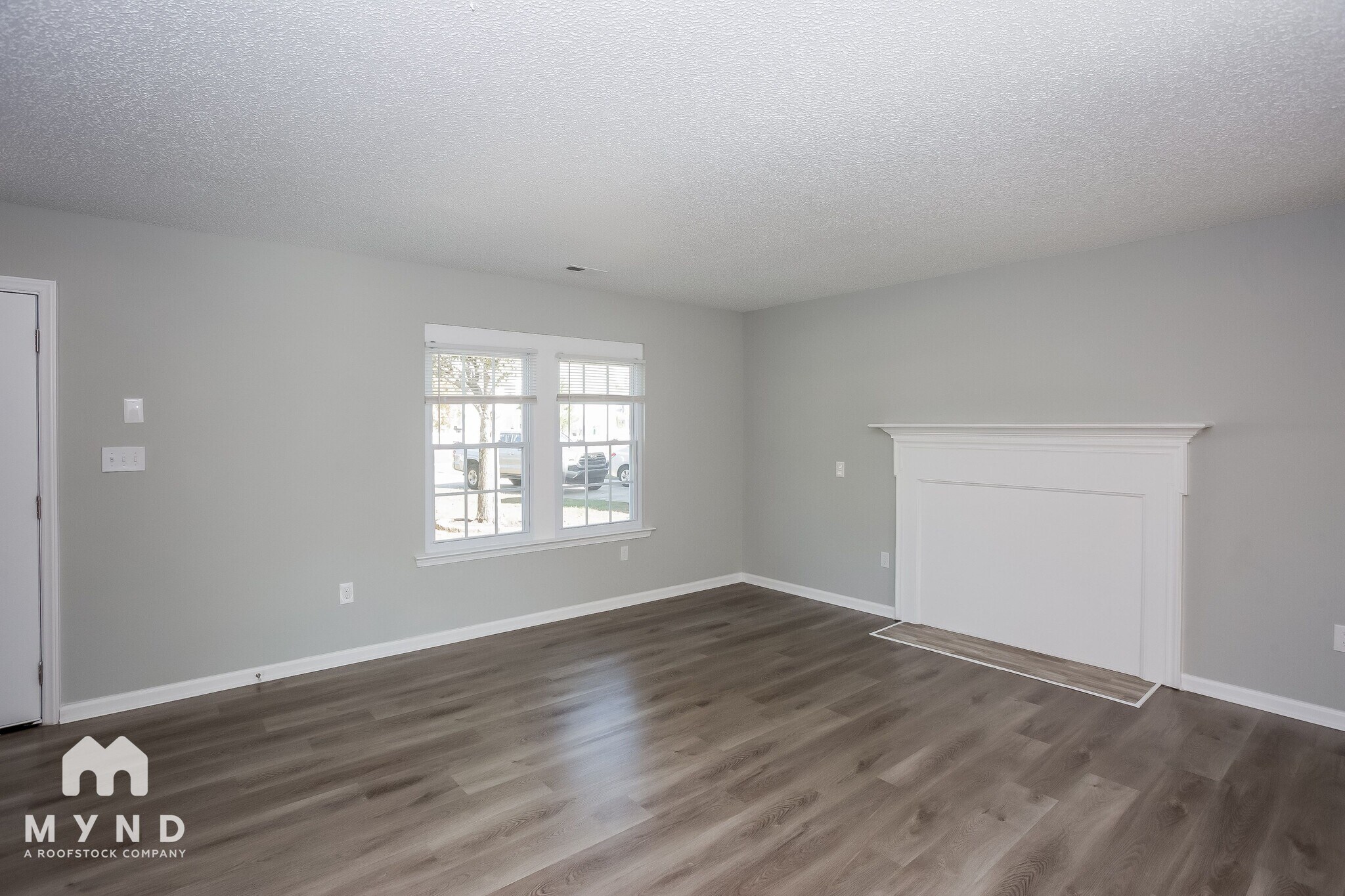 Building Photo - 10325 Cannarti Dr