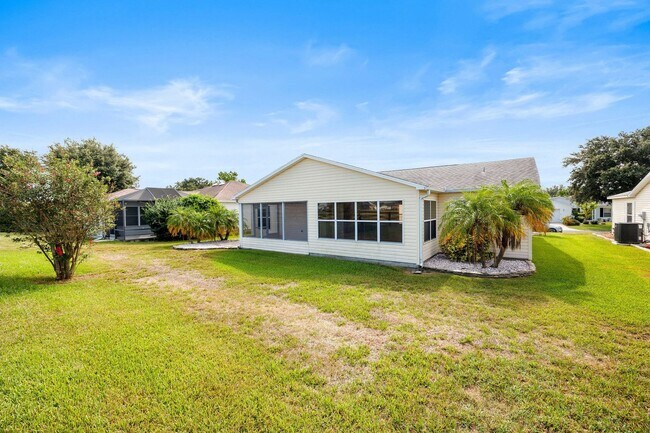Building Photo - 1228 Carvello Dr