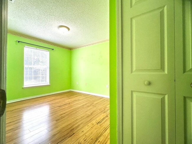 Building Photo - 11395 Aston Hall Dr