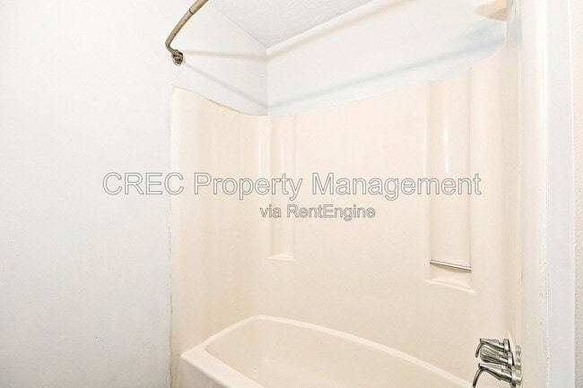Building Photo - 2736 Jobee Dr