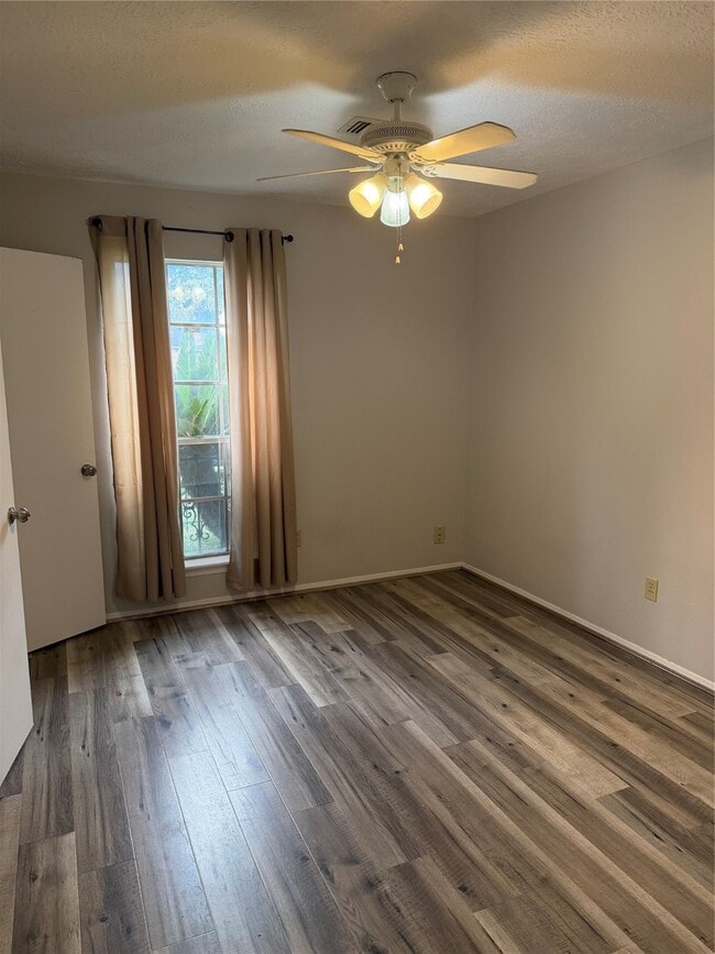 Building Photo - 9202 Carvel Ln