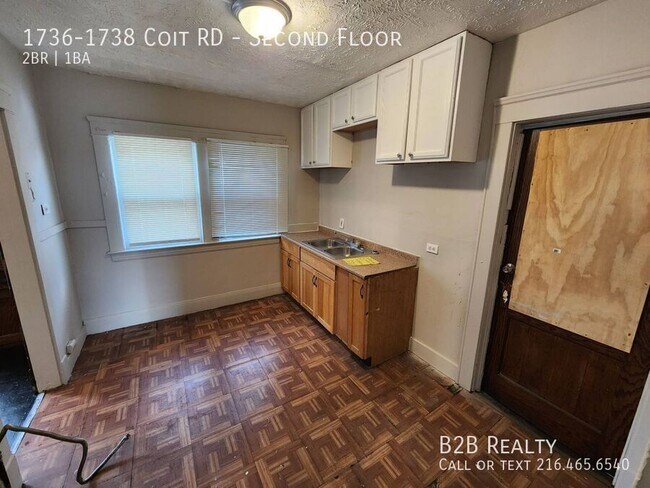 Building Photo - 1736-1738 Coit RD-Second Floor