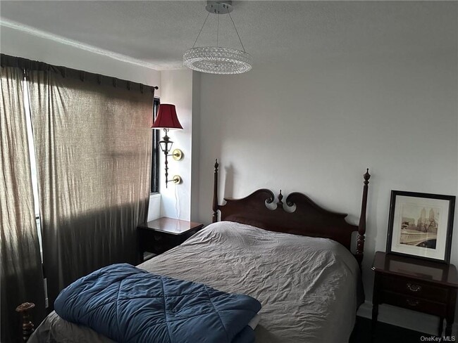 Building Photo - 1523 Central Park Ave