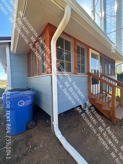 Building Photo - 407 Railroad Ave