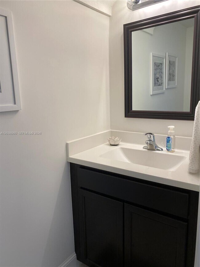 Building Photo - 11725 SW 150th Pl