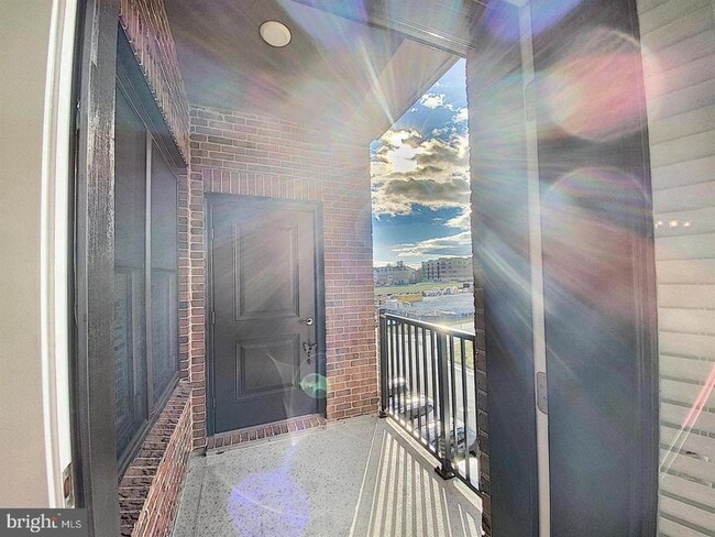 Building Photo - 2903 Bleeker St