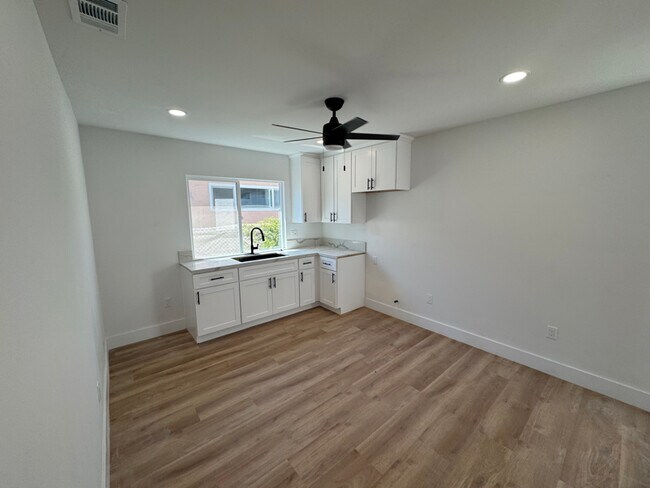 Building Photo - 4107 Shirley Ave