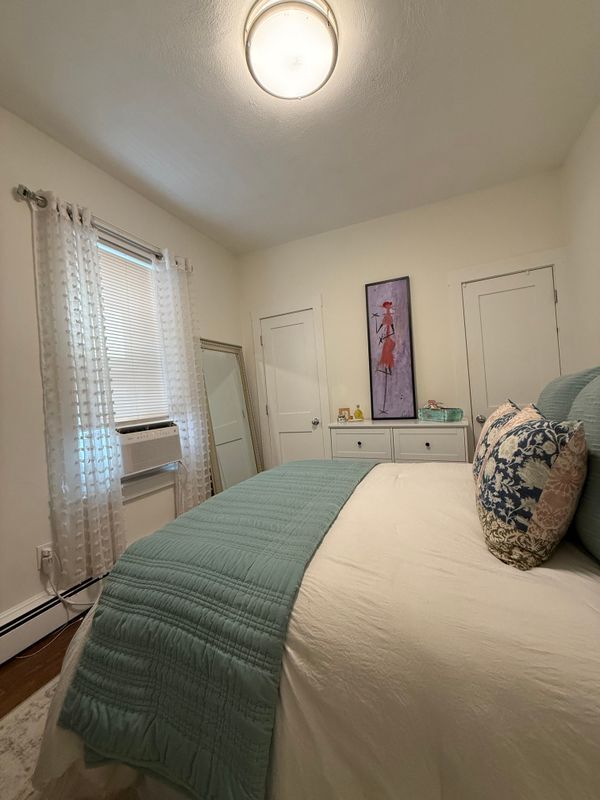 Building Photo - 229 Charles St